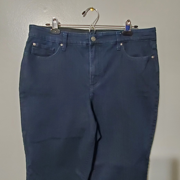 Kim Rogers Dark Blue Women's Straight Leg High Rise Jeans Size 16 Short - Picture 2 of 9